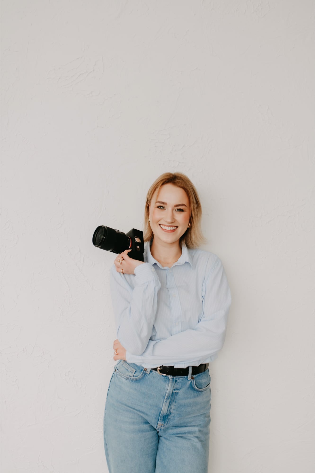 Eliška Ondruchová — fotografka za foťákem